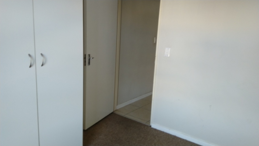 To Let 2 Bedroom Property for Rent in Sonstraal Heights Western Cape